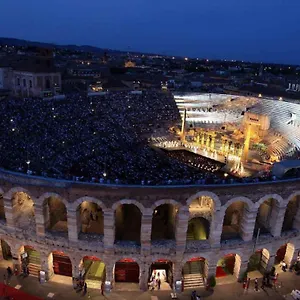 Guest house &, Verona